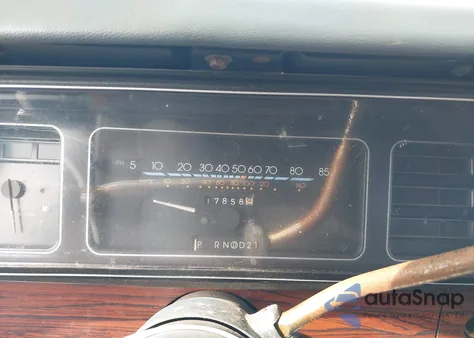 1988 Chevrolet Caprice z USA, uszkodzony, nr VIN 1G1BL51H0JR144316